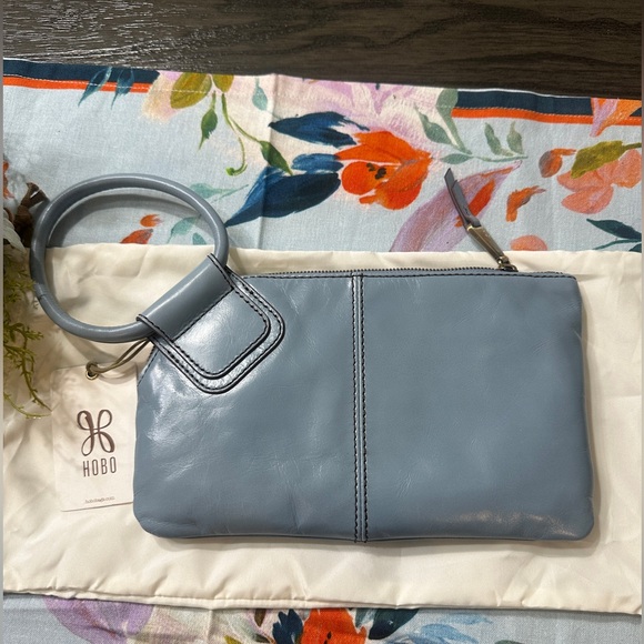 HOBO Blue Wristlet Clutch - Picture 4 of 9